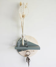Load image into Gallery viewer, Key Hanger with a Little Shelf
